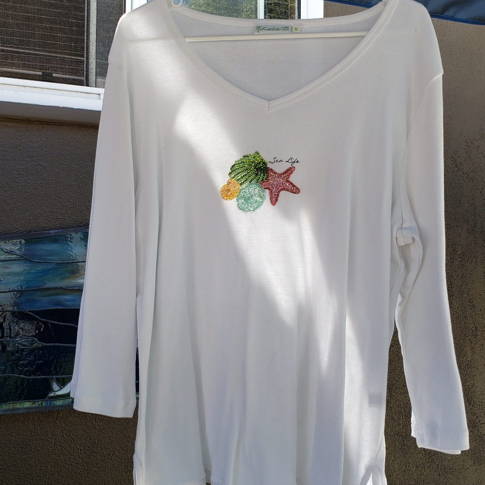 Long sleeve tee